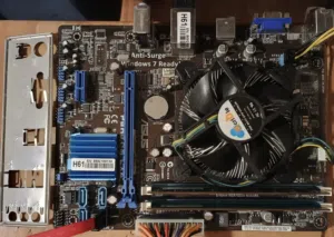 core i7 2600 + Asus P8H61 M LX3 للبيع