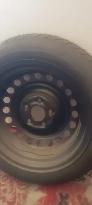 اطار احتياط و انقاذ للسيارات الكوريه الحديثه بلادايس و سورنتو