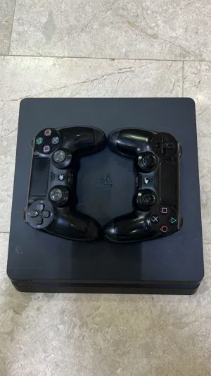 للبيع بلاستيشن 4