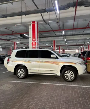 Land Cruiser LC200 2010