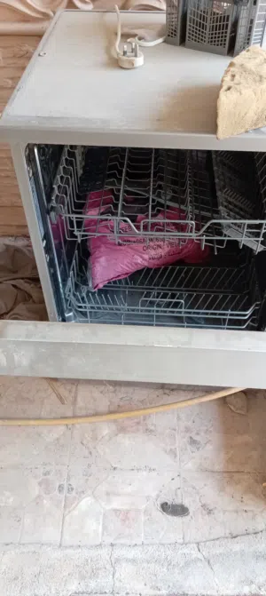 مكينة غسيل الصحون