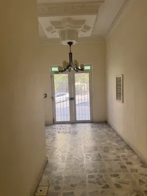 شقه مميزة بسعر حرق الجبيهه 140 متر طابق ثلاث