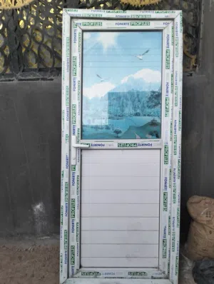 باب PVC مستعمل للبيع