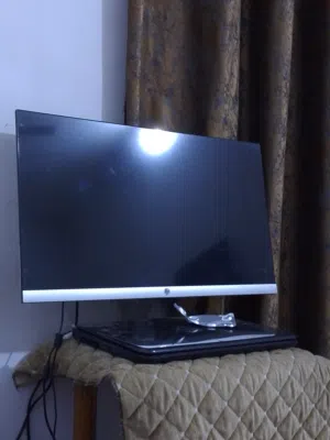 شاشة للبيع مستعمل قليل