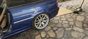 جنط 19 بحاله ممتازه مع كوشوك