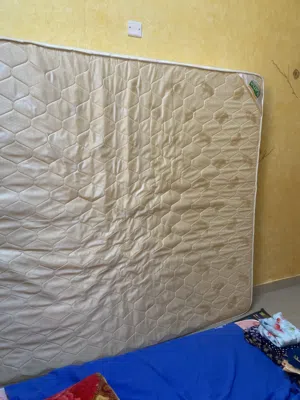 مرتبة سرير كبيرة لشخصين