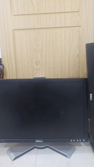 شاشة ديل DELL  نظيفه
