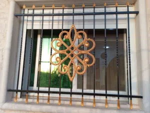 أبواب حمايات درابزينات ديكورات