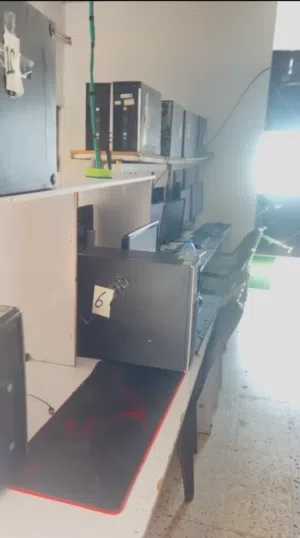 محل جيمنج للبيع  ، 13 جهاز مع كل قطعهم
