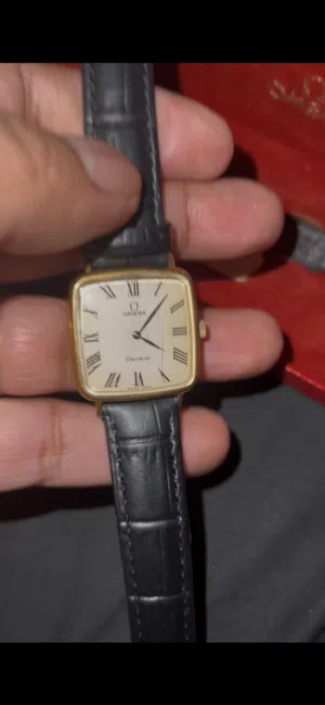 1 watch 1 pen original للبيع 1 ساعة 1 قلم اصلية
