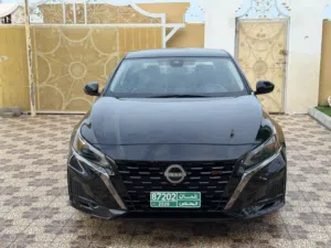 Used Nissan Altima in Al Batinah