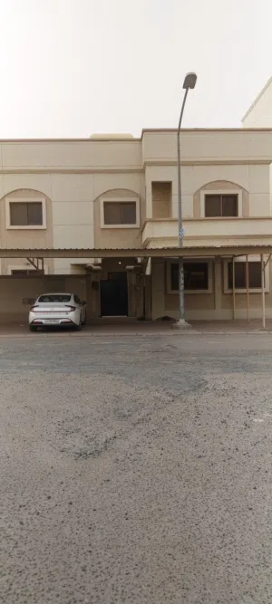 ‏أكثر من 6 غرف ‏.‏ غير مفروشة ‏.‏ شهري‏2