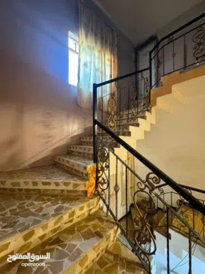 بيت ركن للبيع في المعقل على شارع المهندسين الرئيسي