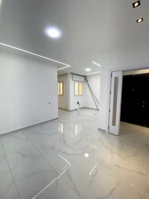 شقة تشطيب تام