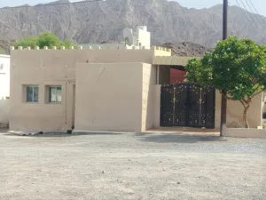 140 m2 2 Bedrooms Townhouse for Sale in Al Dakhiliya Sumail