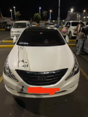 -سوناتا موديل 2012 -فل كامل -بترول  -وارد خليجي