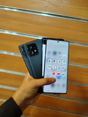 موترلا إيدج 40برو