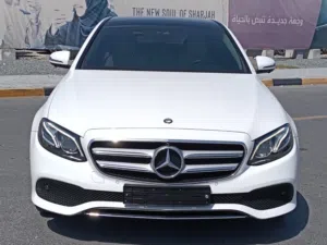 مرسيدس E300 بحالة الوكاله صبغ الوكالة بدون حوادث قابل للتفاوض للجادين فقط