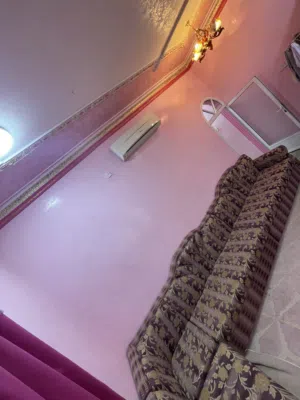 اثاث للمجلس بحالة جيدة