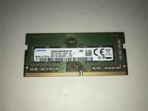 رام سامسونج أصلية للابتوب، 8 جيجابايت - Samsung 8GB DDR4 RAM