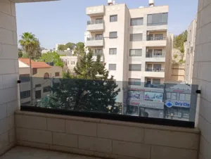 150 m2 3 Bedrooms Apartments for Rent in Ramallah and Al-Bireh Al-Saa'a Square