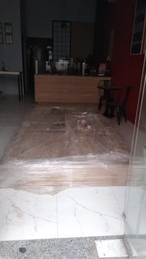 طاولة بلياردو للبيع