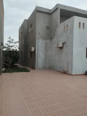 منزل من دورين