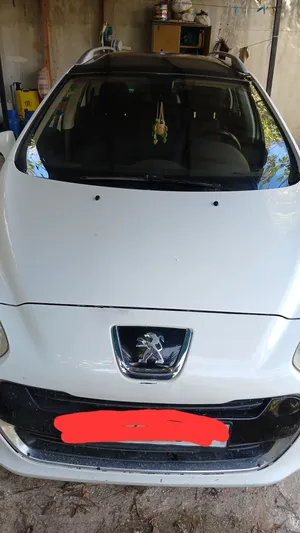 بيجو-308-ستيشن-6-1