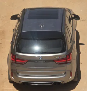 BMW X5 IMMACULAR MINT CONDITION!!! X5 M POWER بحالة ممتازة خالية من العيوب ، بشهادة دار البي ام