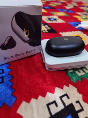 earbuds beats studio buds