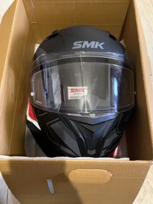 خوذة SMK Stellar S01 للبيع