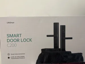 "للبيع قفل ذكي LifeSmart C200