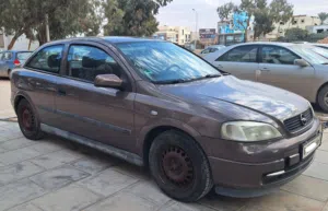 أوبل أسترا 2000