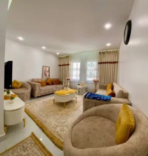 شقة فاخرة جامعة ناصر عين زارة