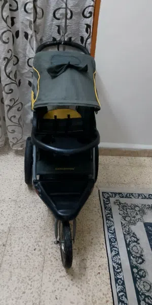 عرباية طفل للبيع