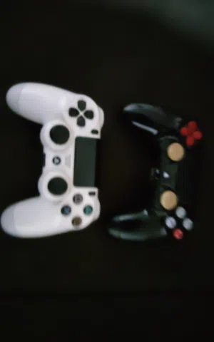 يد بلاستيشن 4 شبه جديد اصلي