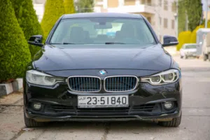 BMW 330e pluq-in 2017 وارد و صيانة وكالة ابو خضر الرجاء قرأة الاعلان جيدا
