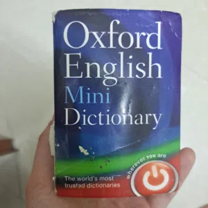 قاموس أكسفورد صغير بحجم الكف mini Oxford dictionary