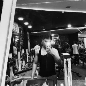 مصطفى احسان 