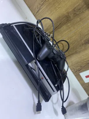 بلاي ثلاثة نظيف ما مفتوح  صار 125 في مجال