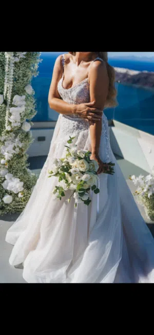 Wedding dress