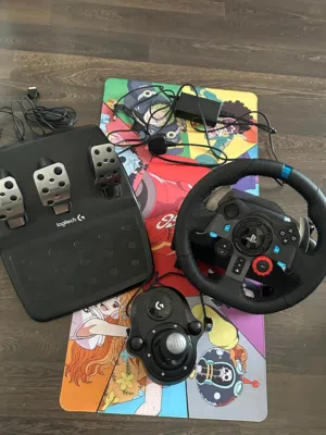 Logitech G29 Steering Wheel مع قير
