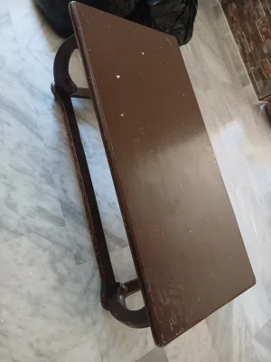 طاولات للبيع
