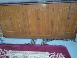 بوفيه تزكام صاج طولها 2ونص وفيها 6ابواب السعر 200الف