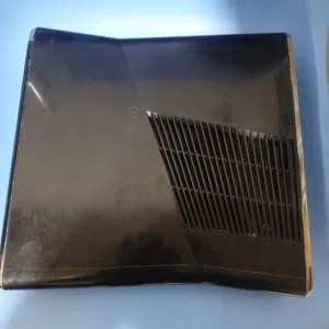 اكس بوكس 360 للبيع الهارد 250 گیگا مهکر 42 لعبه هوه و ملحقاته و جوستيك وحده و حساب مهکر و فيشه اصليه
