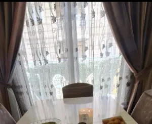 ميز طعام من هوم سنتر