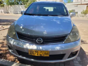 nissan versa 2011