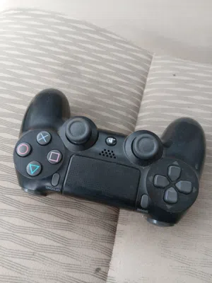 Wireless Control PS4 used