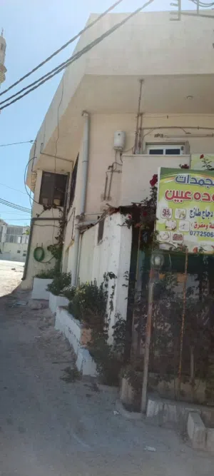 200 m2 5 Bedrooms Townhouse for Sale in Ajloun I'bbeen