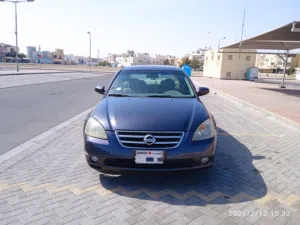 للبيع او البدل التيما 2007 4سلندر مسجل مبيم 4/26 مكينه قير ايسي صدر بحاله ممتازه 3ملاك و2حوادث نظيف